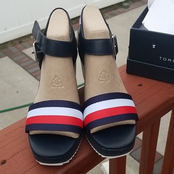 New Tommy Hilfiger wedges size 8 - Picture 2 of 7